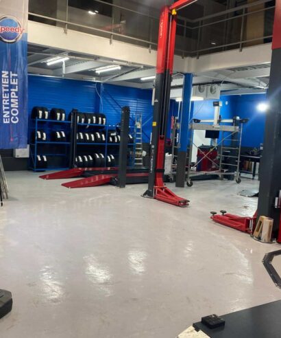 Sol en resine epoxy garage local, haute resistance